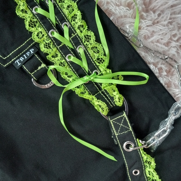 Nwt Tripp NYC Dark street green lace & chains pristine flared bondage - Picture 4 of 7